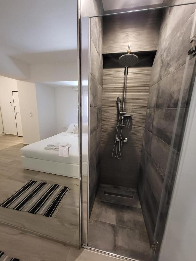 Apartment Near The Center Of Glyfada เอเธนส์ ภายนอก รูปภาพ